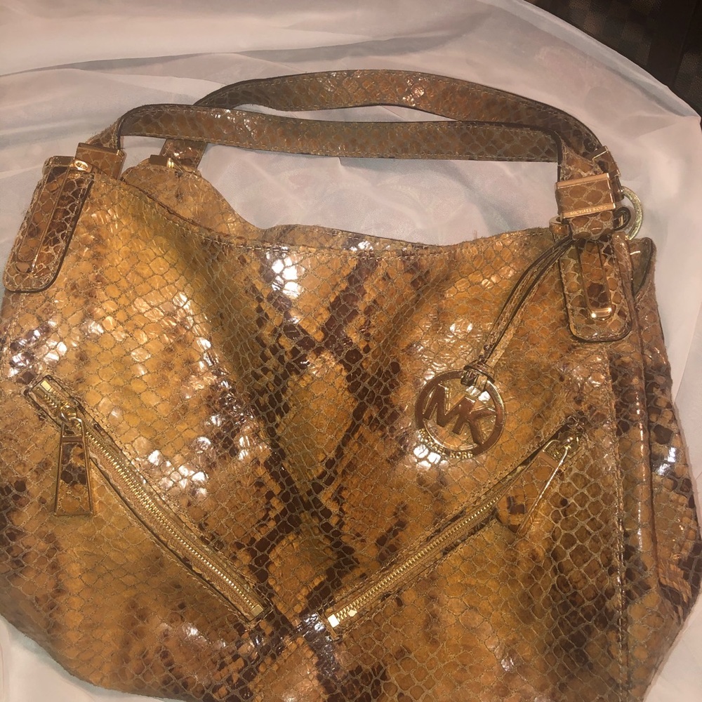 Michael Kors bag and wallet